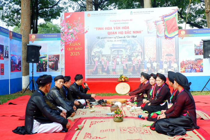 Quan Ho singing performance at the Ethnology Museum